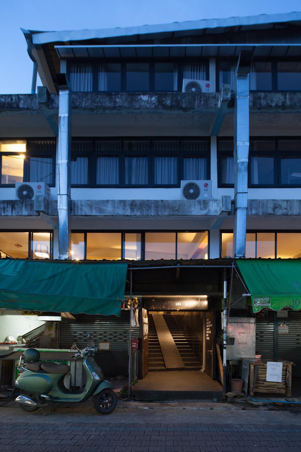 Thunder Bird Hostel Chiang Mai Extérieur photo