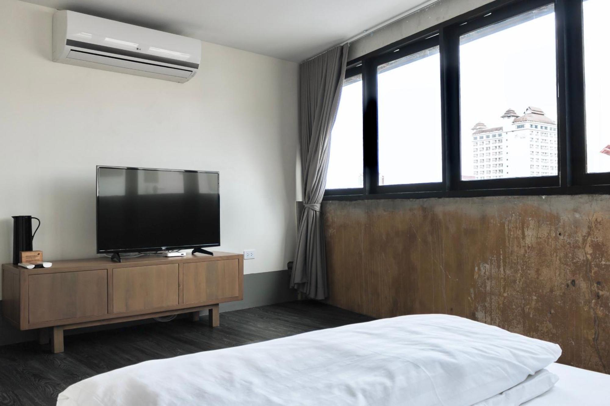 Thunder Bird Hostel Chiang Mai Extérieur photo